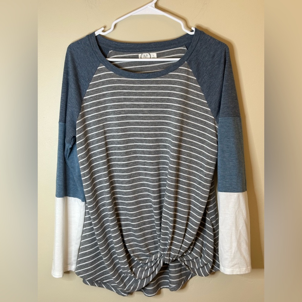 Maurices Striped Long Sleeve Knot Hem Tee in Gray, Blue & White